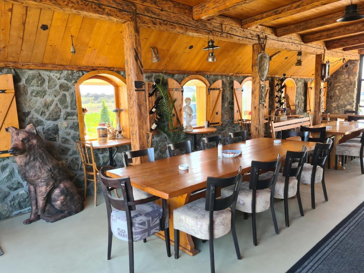 Garni Hotel & Spa Nicolo Kruševac エクステリア 写真