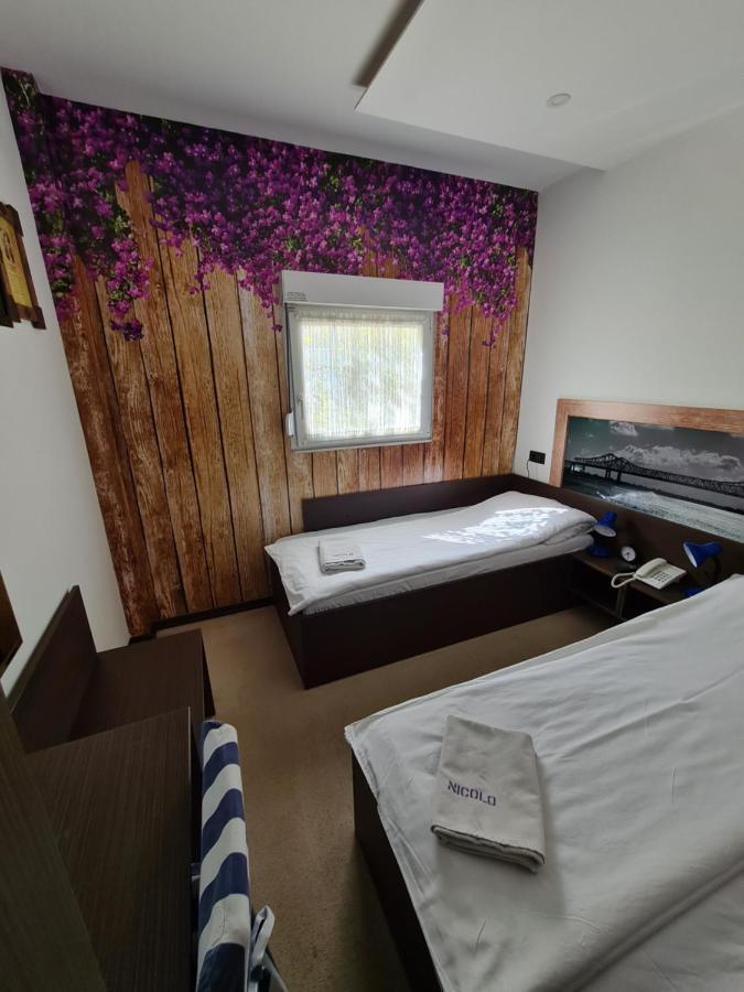 Garni Hotel & Spa Nicolo Kruševac エクステリア 写真